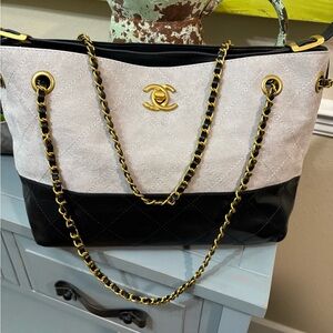 Chic Black and Gray Suede-Quilted Chain Bag